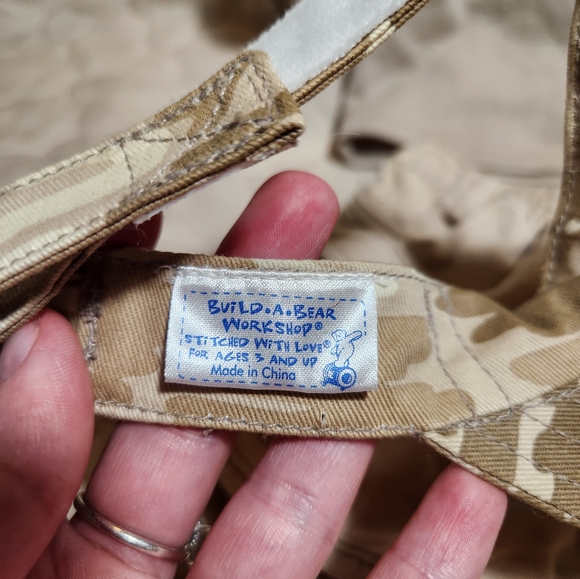 Build A Bear Workshop Tan Camo On The Move Shirt W/ Matching Visor & Tan Shorts - Picture 8 of 8